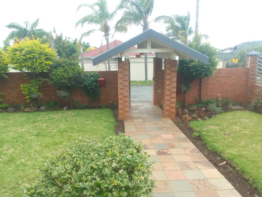 To Let 3 Bedroom Property for Rent in Selborne Eastern Cape